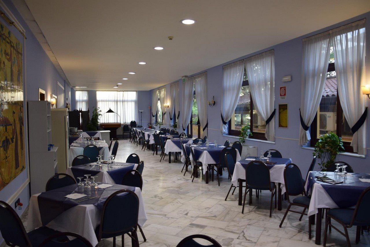 Miramare Hotel Catánia Buitenkant foto