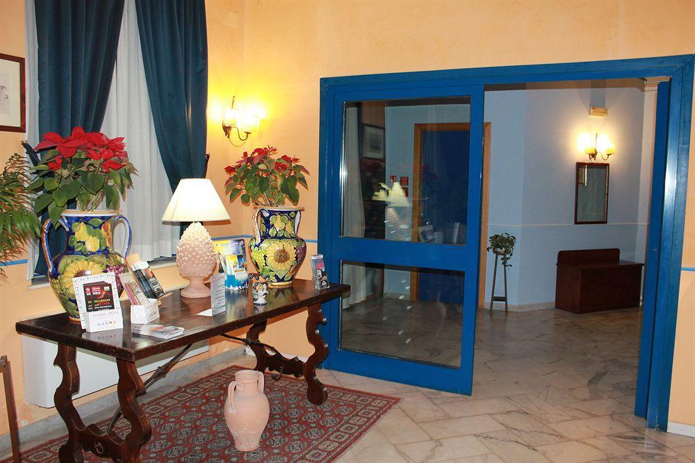 Miramare Hotel Catánia Buitenkant foto